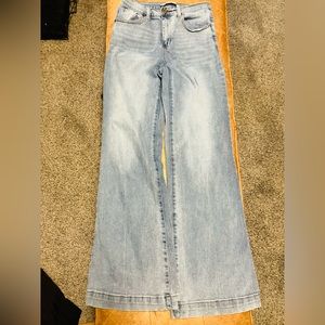 Celebrity Pink jeans size 7/28